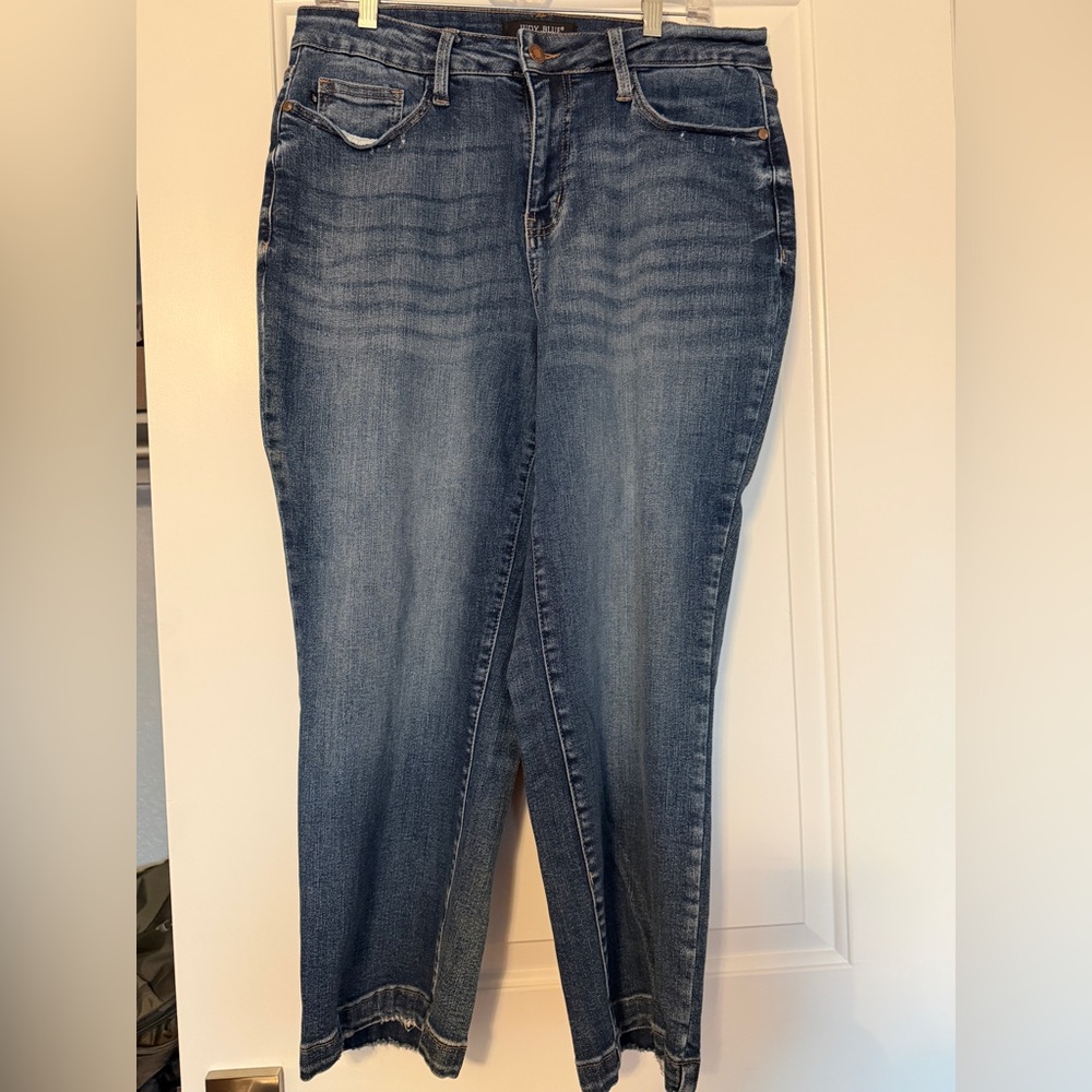 Women's Judy Blue Cropped Jeans Sz 14W